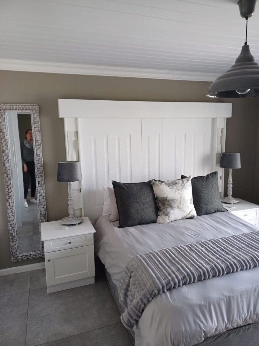 To Let 4 Bedroom Property for Rent in Pinnacle Point Golf Estate Western Cape